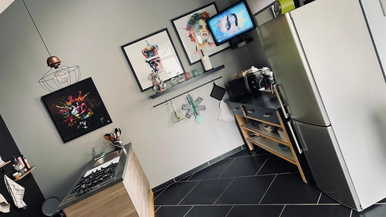 Loft D Isa Avec Wifi Netflix Apartman Gesves Kültér fotó