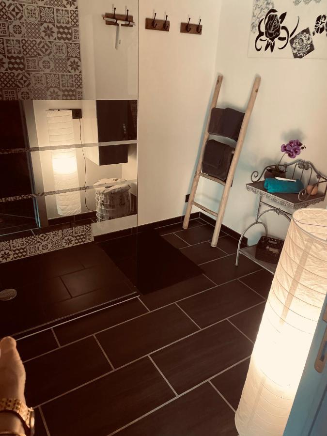 Loft D Isa Avec Wifi Netflix Apartman Gesves Kültér fotó