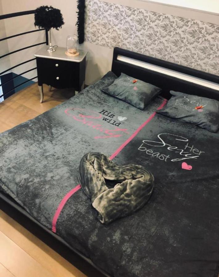 Loft D Isa Avec Wifi Netflix Apartman Gesves Kültér fotó