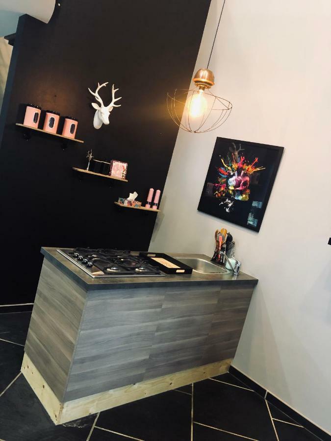 Loft D Isa Avec Wifi Netflix Apartman Gesves Kültér fotó