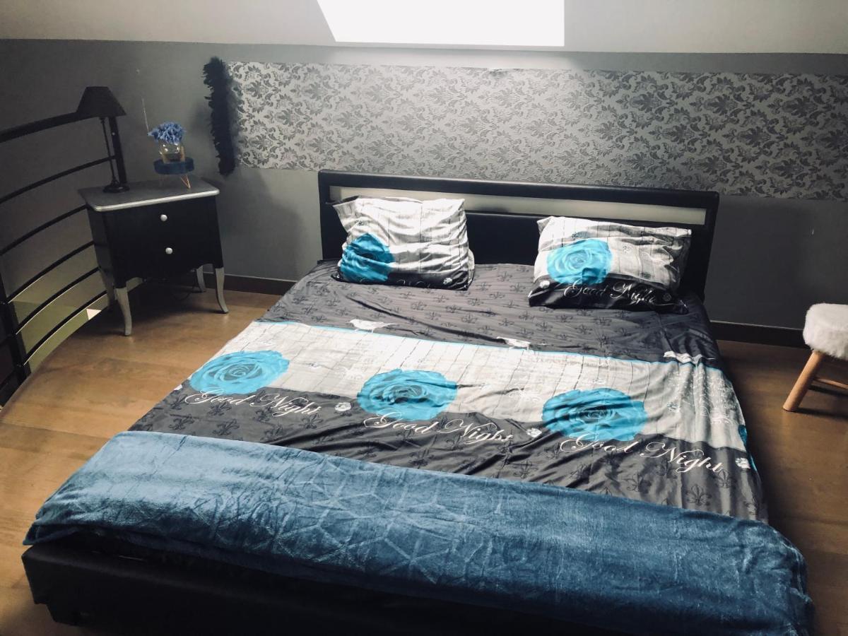 Loft D Isa Avec Wifi Netflix Apartman Gesves Kültér fotó