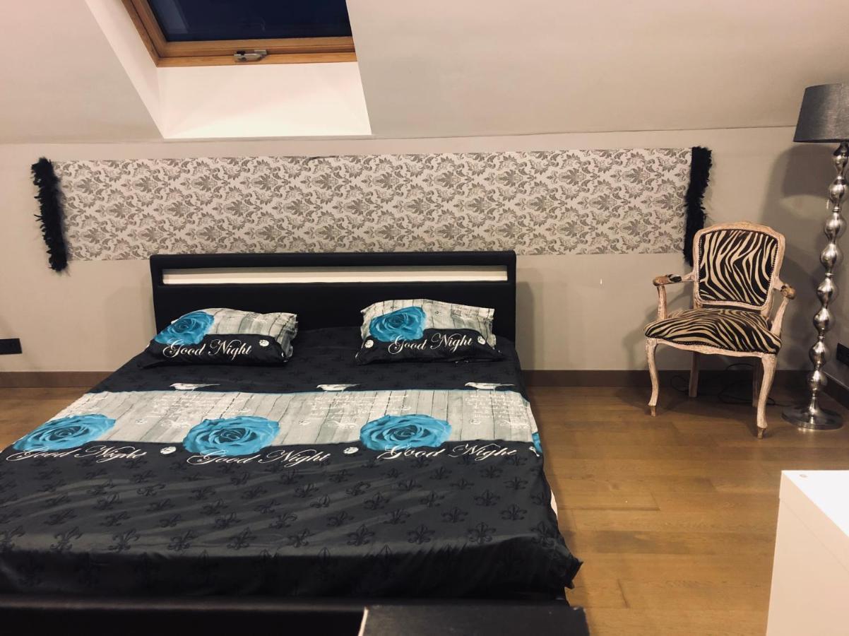 Loft D Isa Avec Wifi Netflix Apartman Gesves Kültér fotó